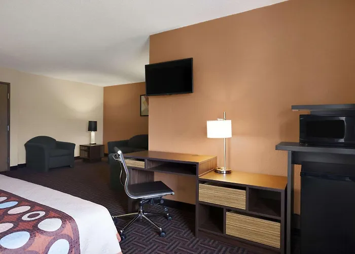 Super 8 By Wyndham St. Louis Motel 3*