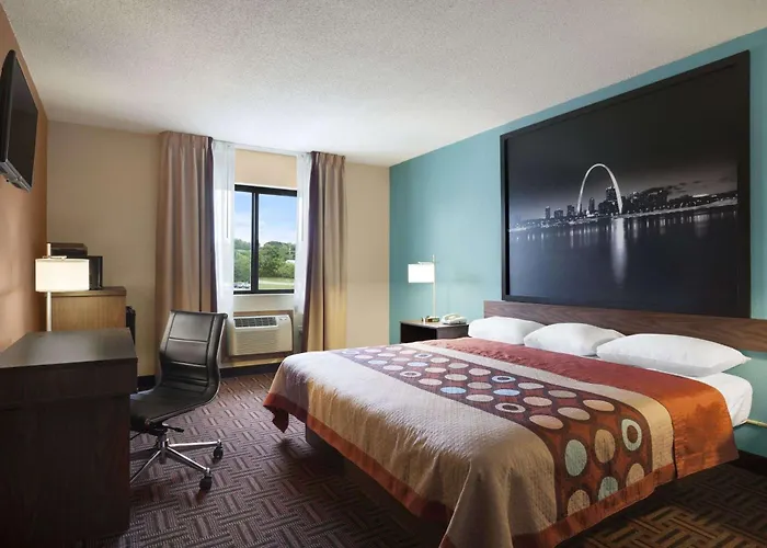 Super 8 By Wyndham St. Louis Collinsville