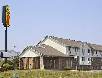Super 8 By Wyndham St. Louis 3*