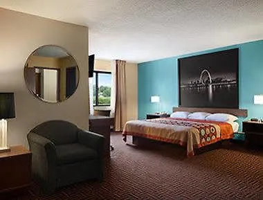 Motel Super 8 By Wyndham St. Louis 3*